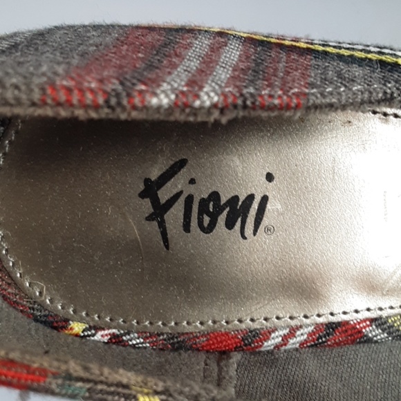 Fioni gray plaid platform heels - Picture 6 of 8